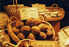 ����������