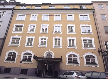 �}���N�X�z�e��