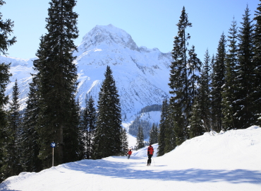 �k������