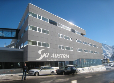 �X�L�[�A�J�f�~�[