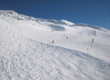 �k������