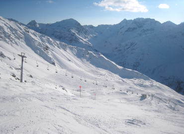 �k������