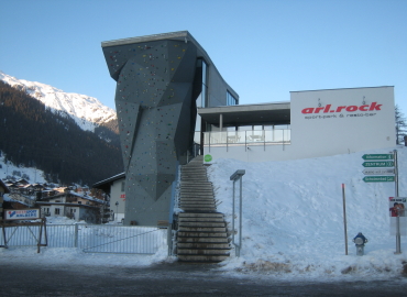 �k������