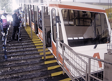 �o�h�K�X�^�C��