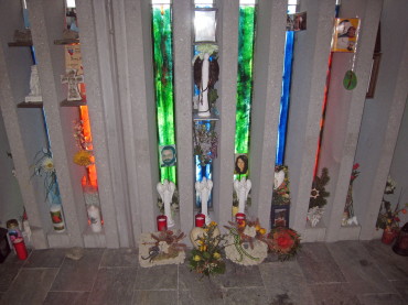 カプルン　追悼施設