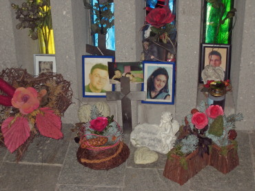 カプルン　追悼施設