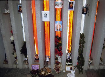 カプルン　追悼施設