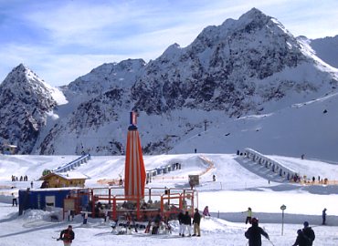 �X�e���[�o�C