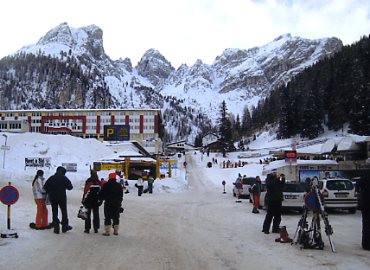 �A�N�T�}�[���[�c��