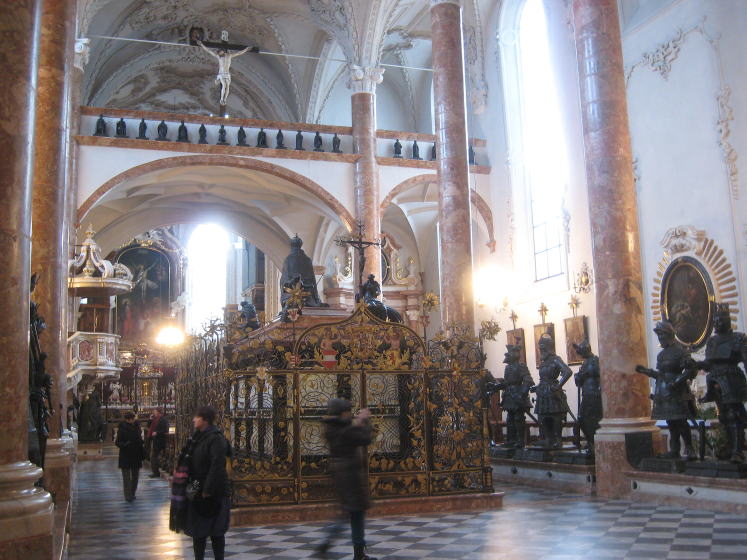 �C���X�u���b�N