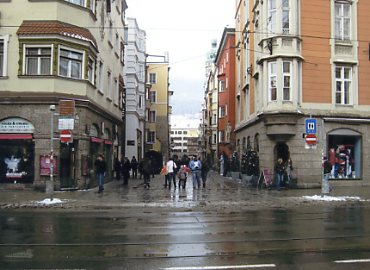 �C���X�u���b�N