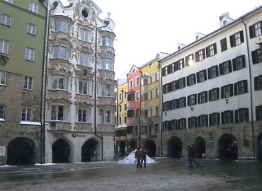 �C���X�u���b�N