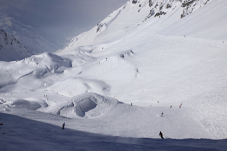 �T���A���g��