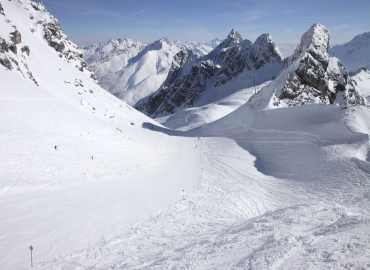 �U���N�g�A���g��