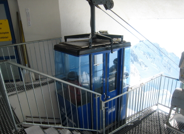 �T���A���g��