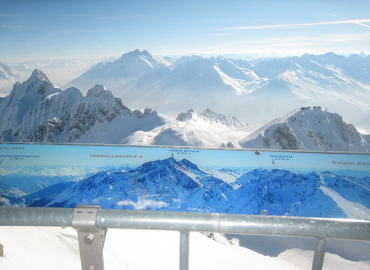 �U���N�g�A���g��