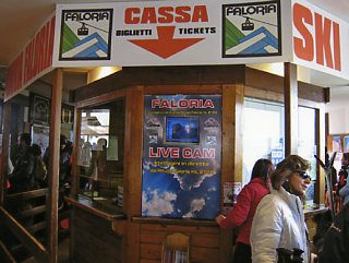 �R���`�i�_���y�b�c�H