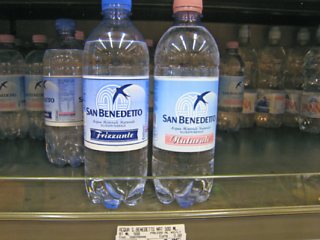 �~�l�����E�H�[�^�[