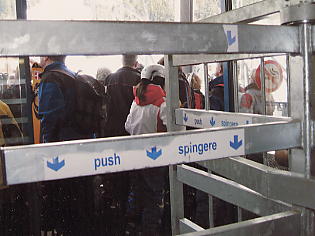 ���[�v�E�F�C�w