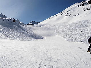 �O�����f�������g_�V���g�z����_�R�[�X