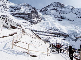 �����O�t���E���b�z�F�A�C�K�[�O���b�`���[�w