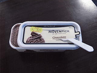 �A�C�X�N���[��