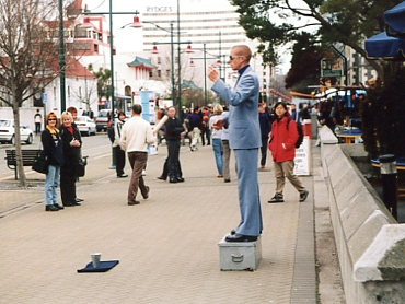 �N���C�X�g�`���[�`