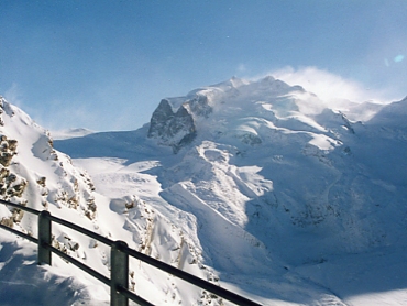 �����e���[�U