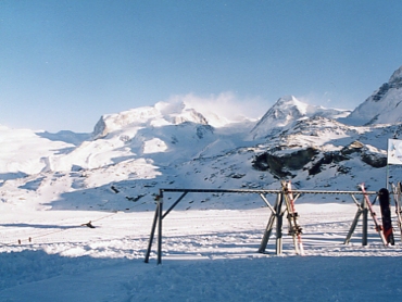 �����e���[�U