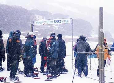 4�l�ŏ����