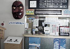 ���M�V��R