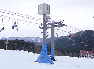 ���R�R�[�@�X�L�[��