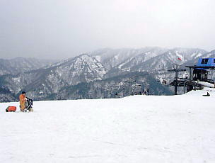 ���R����