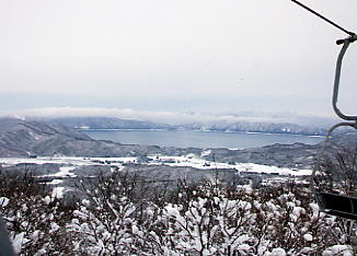 �X�m�[���[���h�^�U��