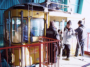 ���x����