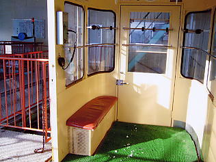 ���x����