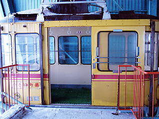 ���x����