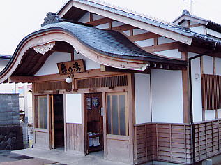 �������݂���F����