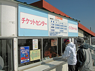 �������݂���