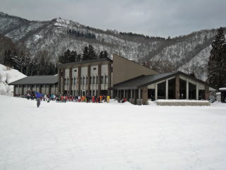 ��������y��