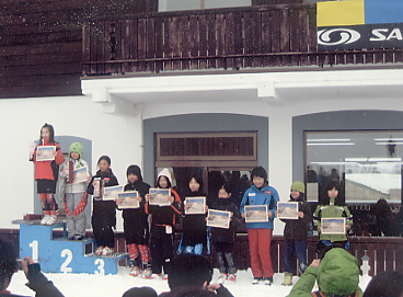 �������x