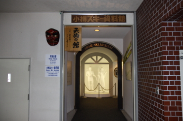 ���M�V��R