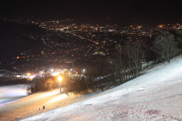 ���M�@��i