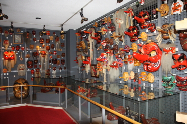 ���M�V��R