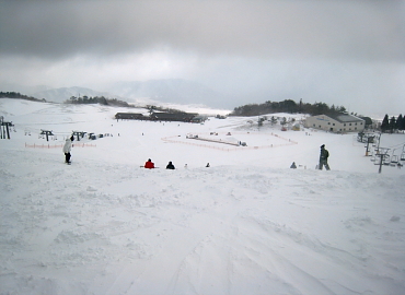 ���َR�X�L�[��