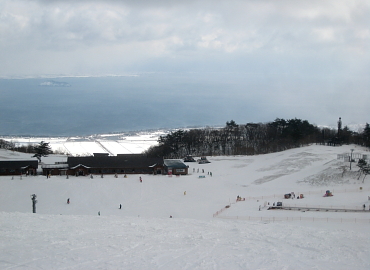 ���َR�X�L�[��