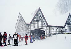 ���n�R���`�i