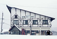 ���P����