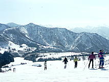 ���q�@��y��