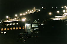 �m��������